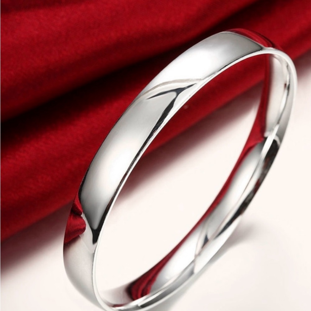 NEW STERLING SILVER BRACELET